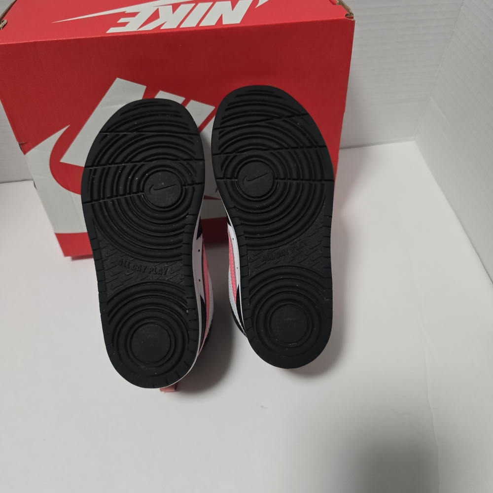 Nike Kids' Size 11C Black and Pink Sneakers - Picture 8 of 14